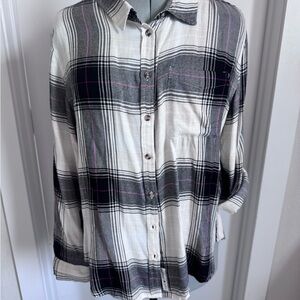 Black & White Plaid Button-Up Shirt with Subtle Pink Accents